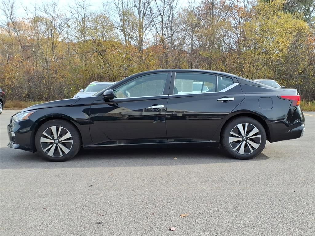 Used 2022 Nissan Altima 2.5 SV image 9