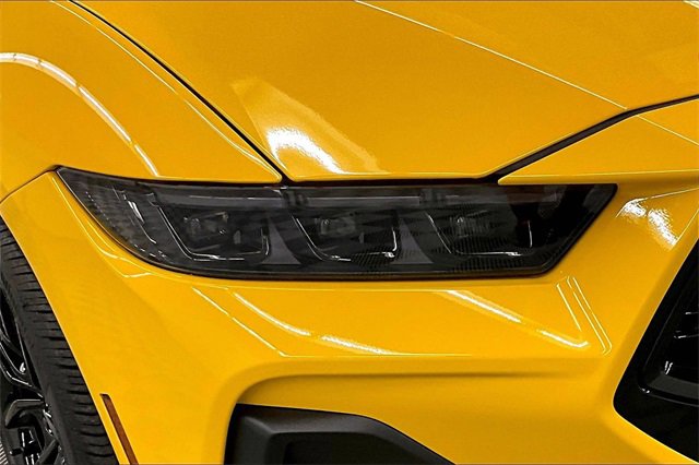 Used 2024 Ford Mustang GT Premium image 31