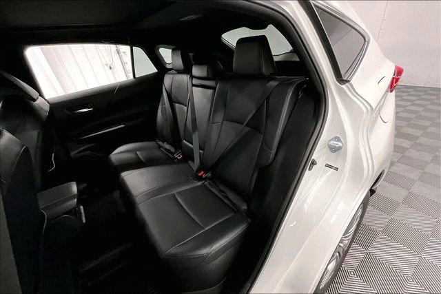 Used 2021 Toyota Venza Limited AWD/4WD image 25