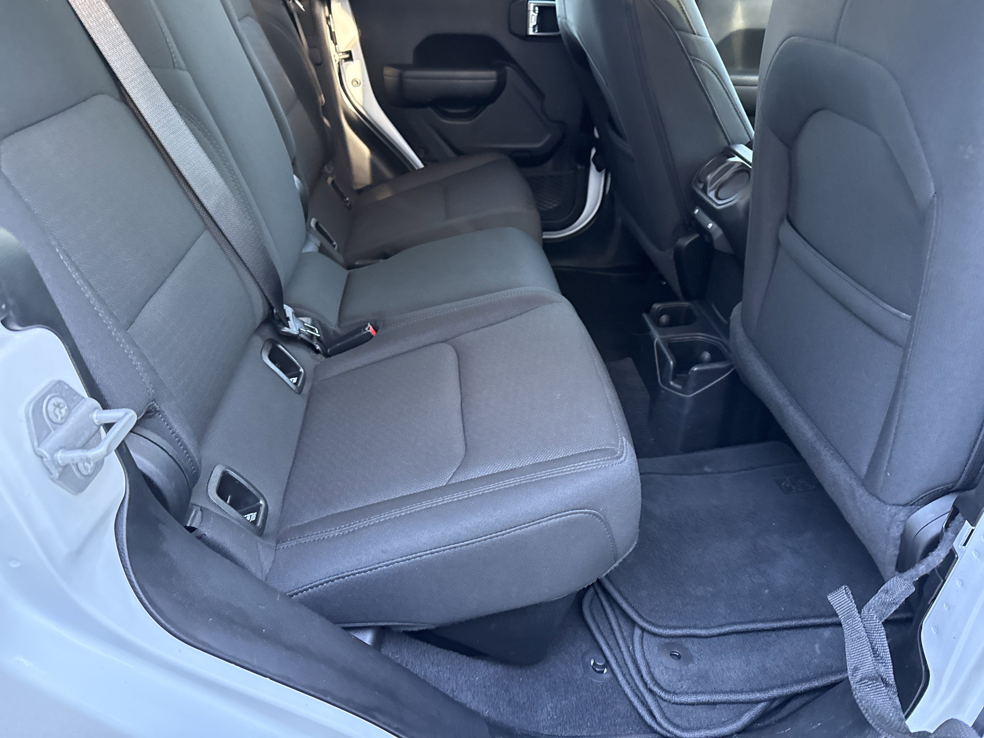 Used 2022 Jeep Gladiator Sport image 17