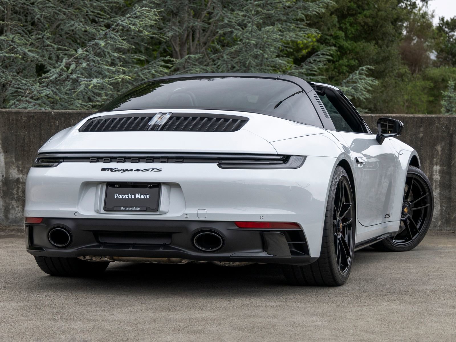 Certified 2022 Porsche 911 Targa 4 GTS AWD/4WD image 11