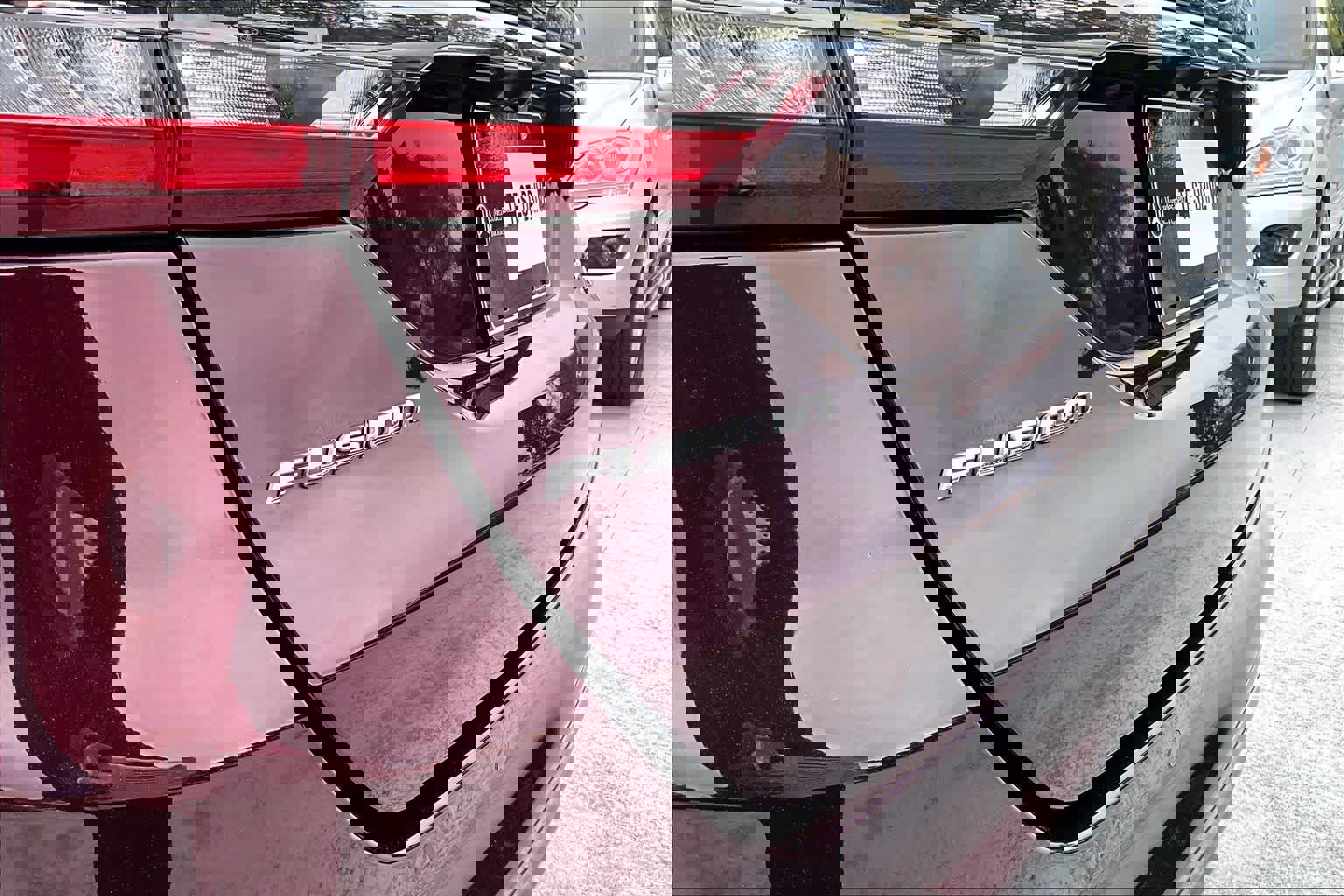 Used 2017 Ford Fusion Titanium image 30