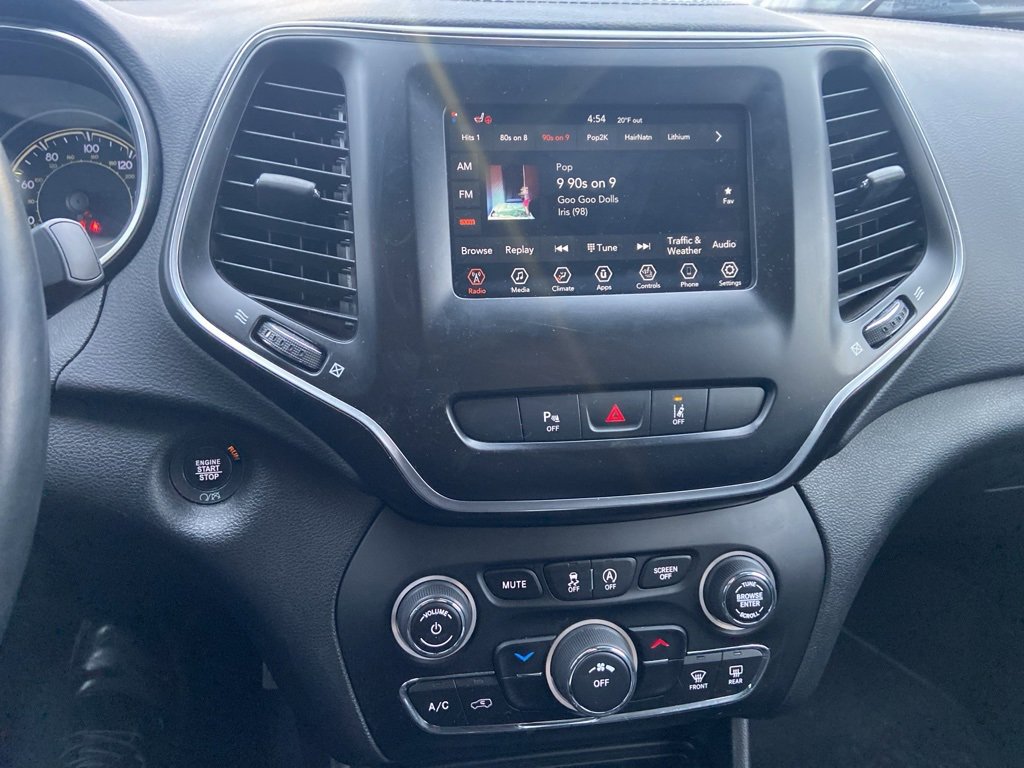 Used 2021 Jeep Cherokee Latitude Lux image 12