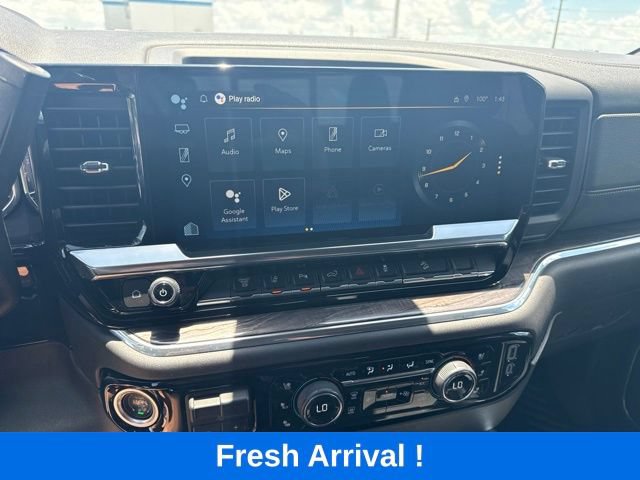 Used 2024 Chevrolet Silverado 3500 LTZ w/ LTZ Convenience Package AWD/4WD image 6