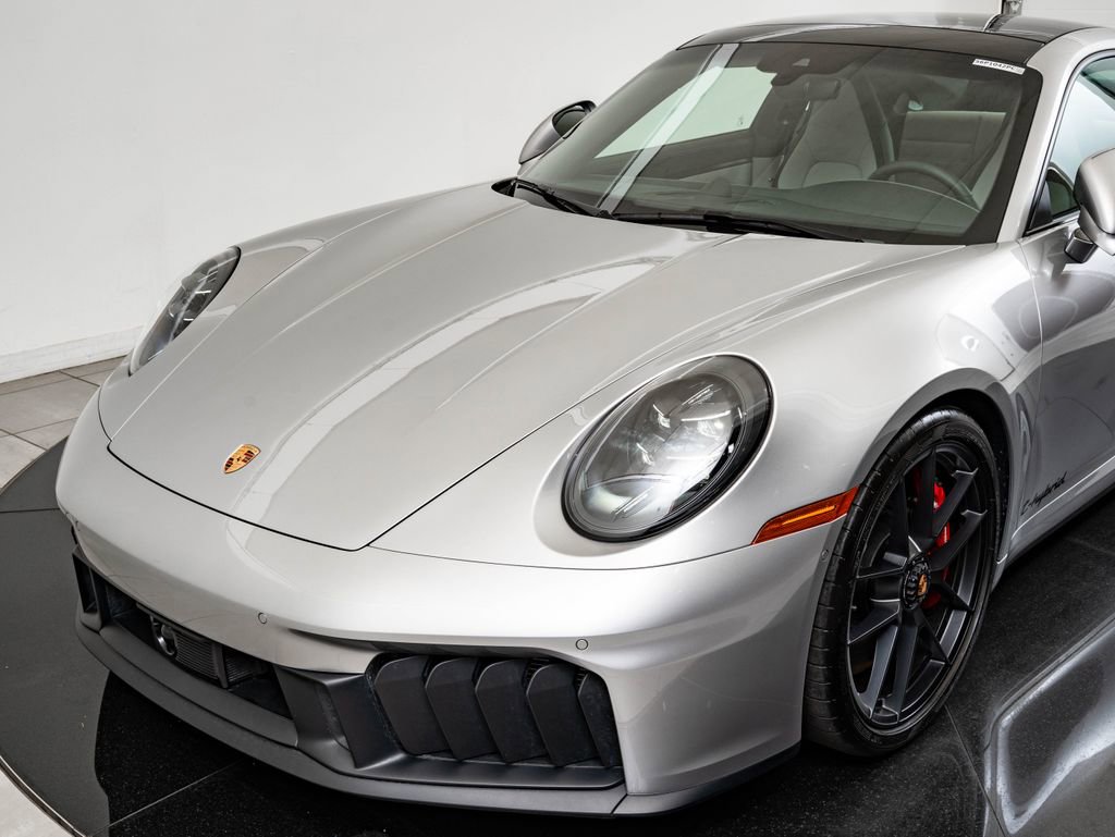 Certified 2025 Porsche 911 Carrera GTS RWD image 14