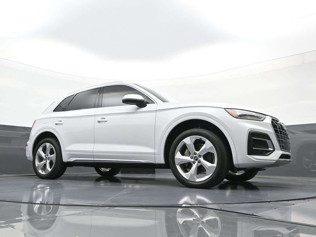 Used 2021 Audi Q5 2.0T Premium Plus w/ Premium Plus Package AWD/4WD image 21