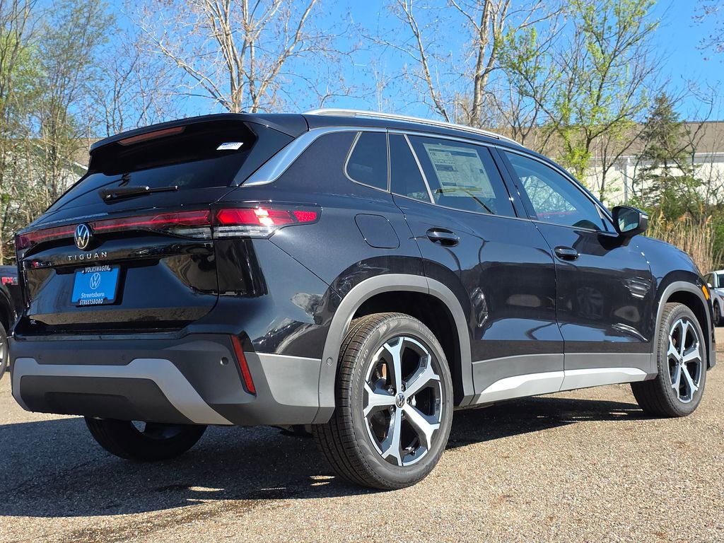 New 2026 Volkswagen Tiguan SE FWD image 5