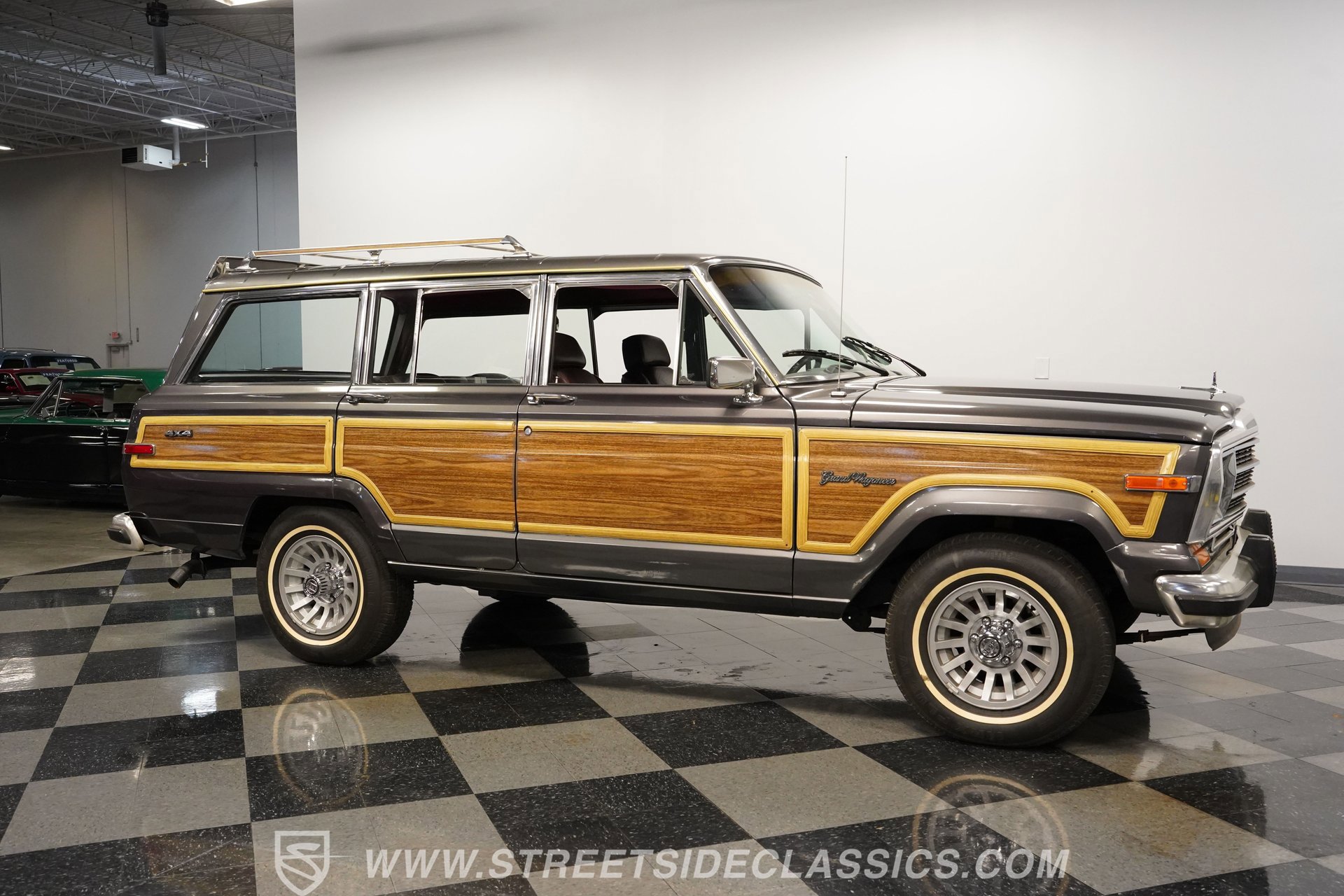 Used 1988 Jeep Grand Wagoneer image 15