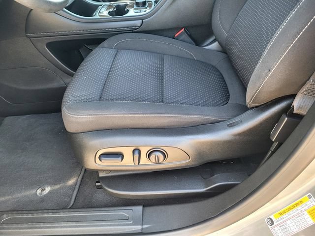 Certified 2023 GMC Acadia SLE w/ Driver Convenience Package AWD/4WD image 17