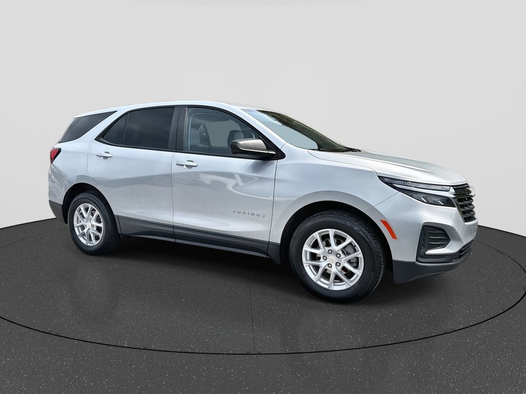 Used 2022 Chevrolet Equinox LS w/ LS Convenience Package