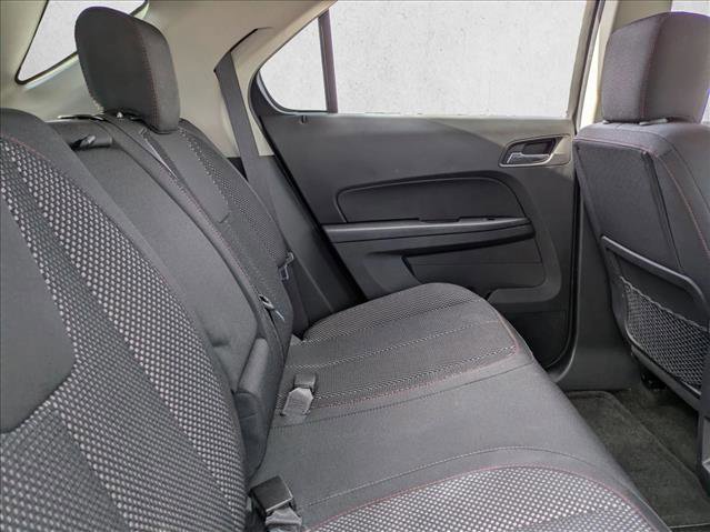 Used 2017 Chevrolet Equinox LT image 18