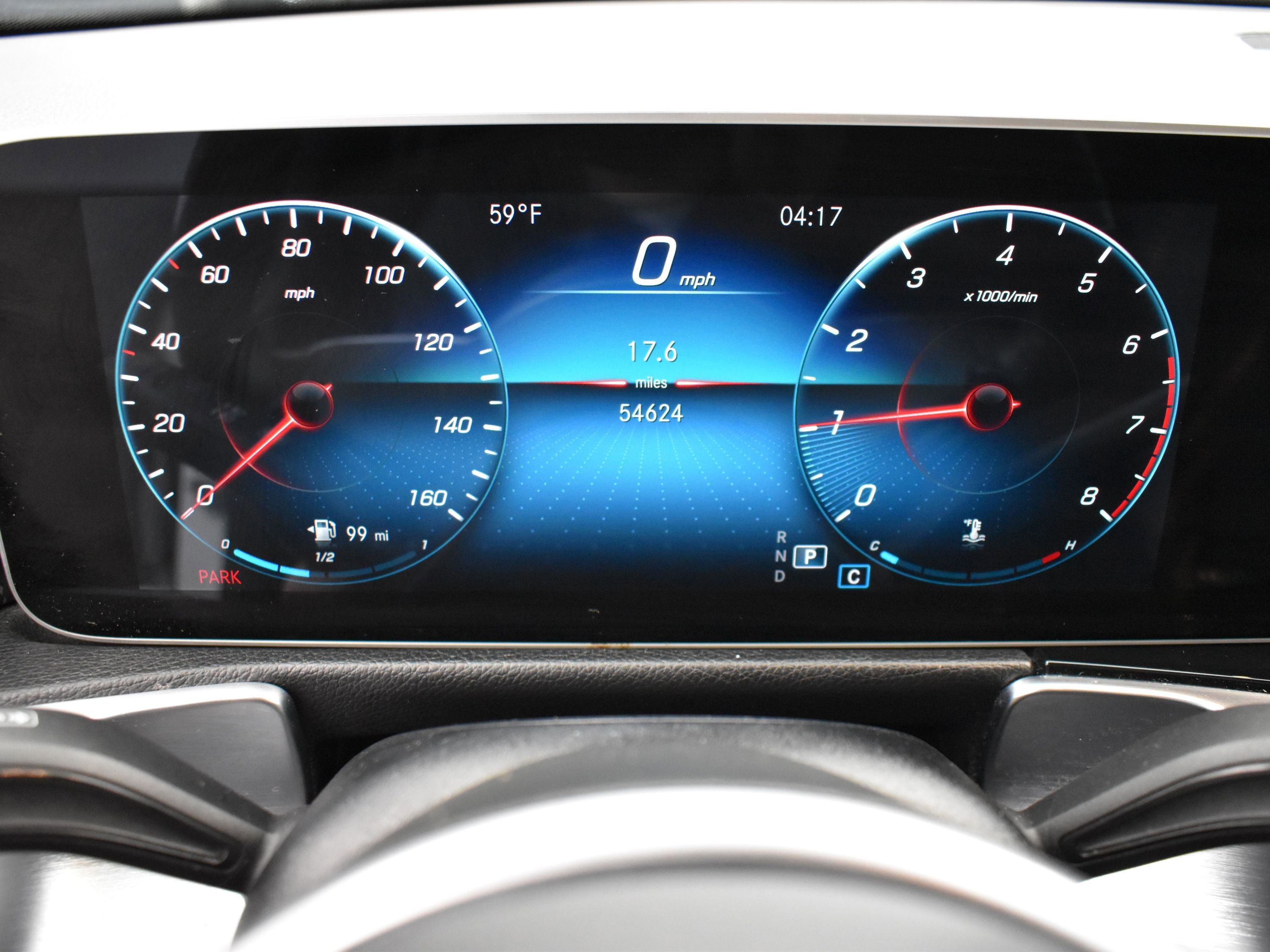 Used 2021 Mercedes-Benz GLB 250 4MATIC w/ Premium Package image 11