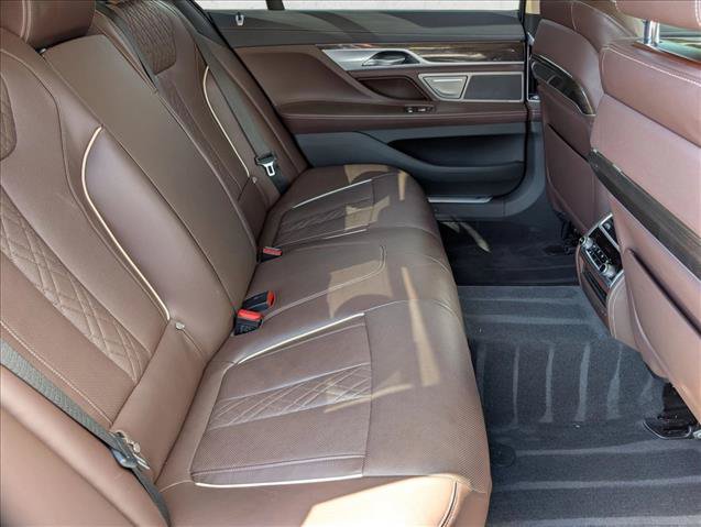 Used 2022 BMW 750i xDrive AWD/4WD image 22