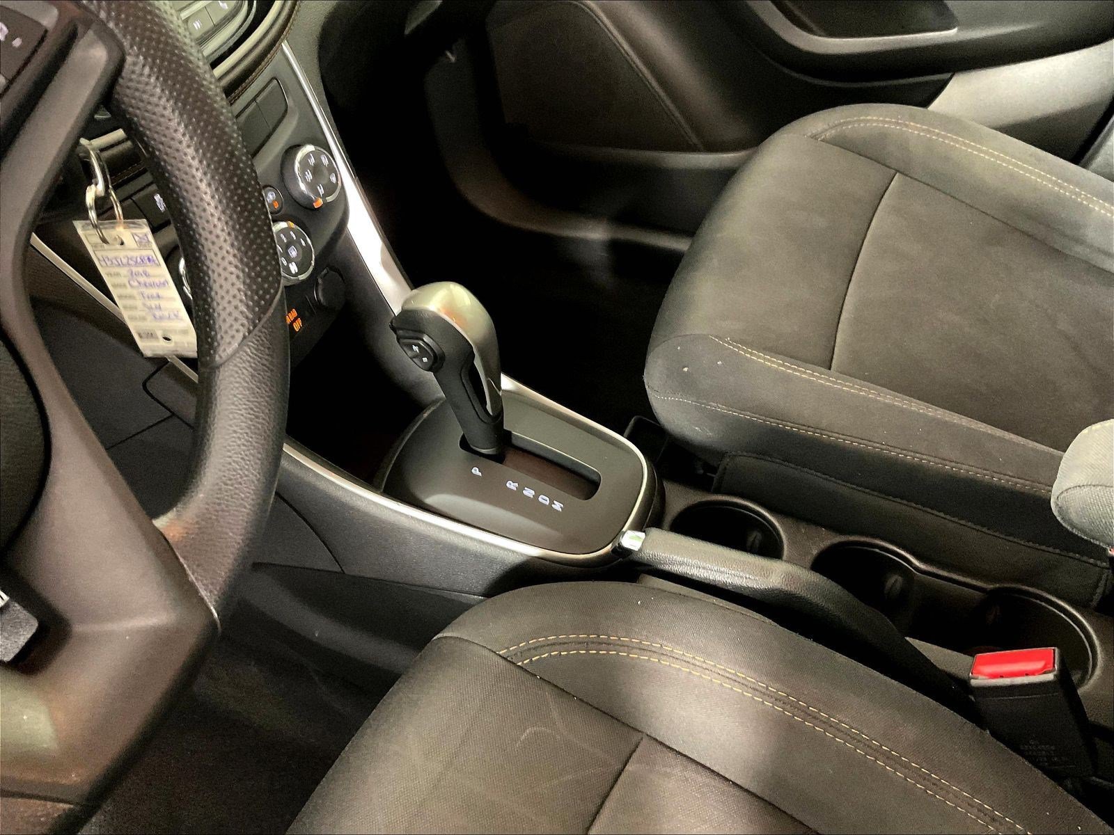 Used 2018 Chevrolet Trax LT FWD image 17