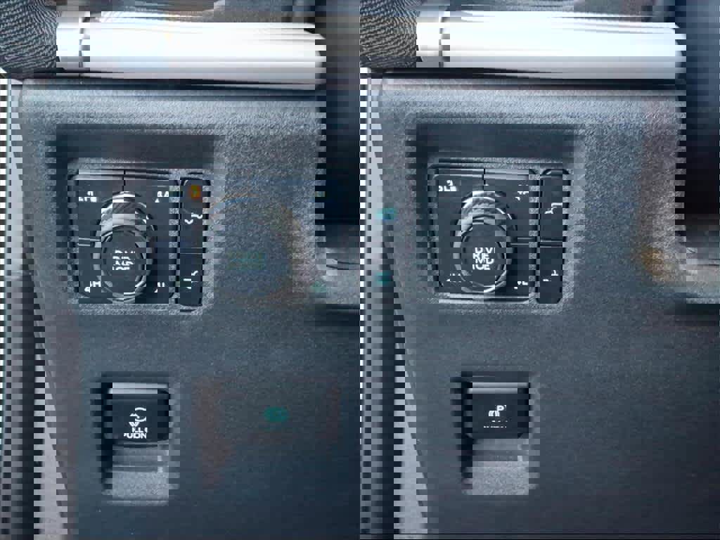 Used 2025 Ford Expedition Active image 21