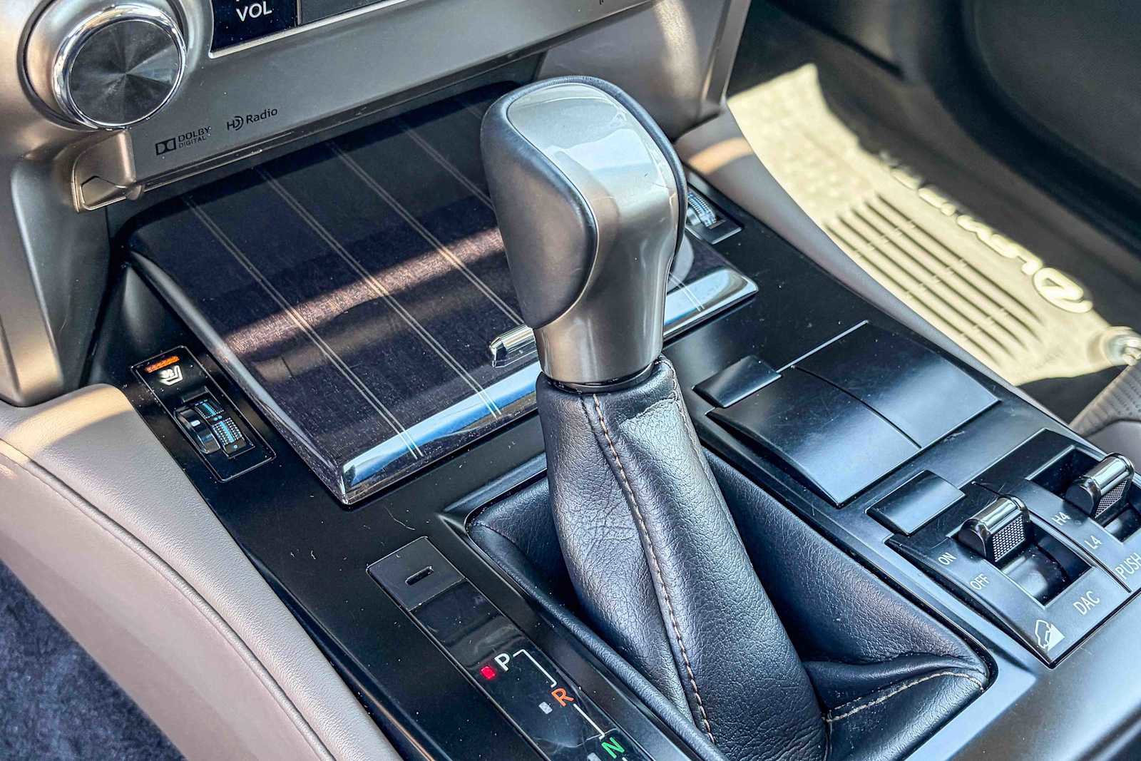 Certified 2021 Lexus GX 460 Premium w/ Premium Package AWD/4WD image 19