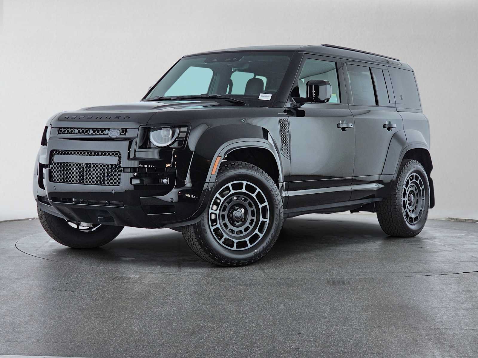 New 2026 Land Rover Defender 110 OCTA AWD/4WD image 1