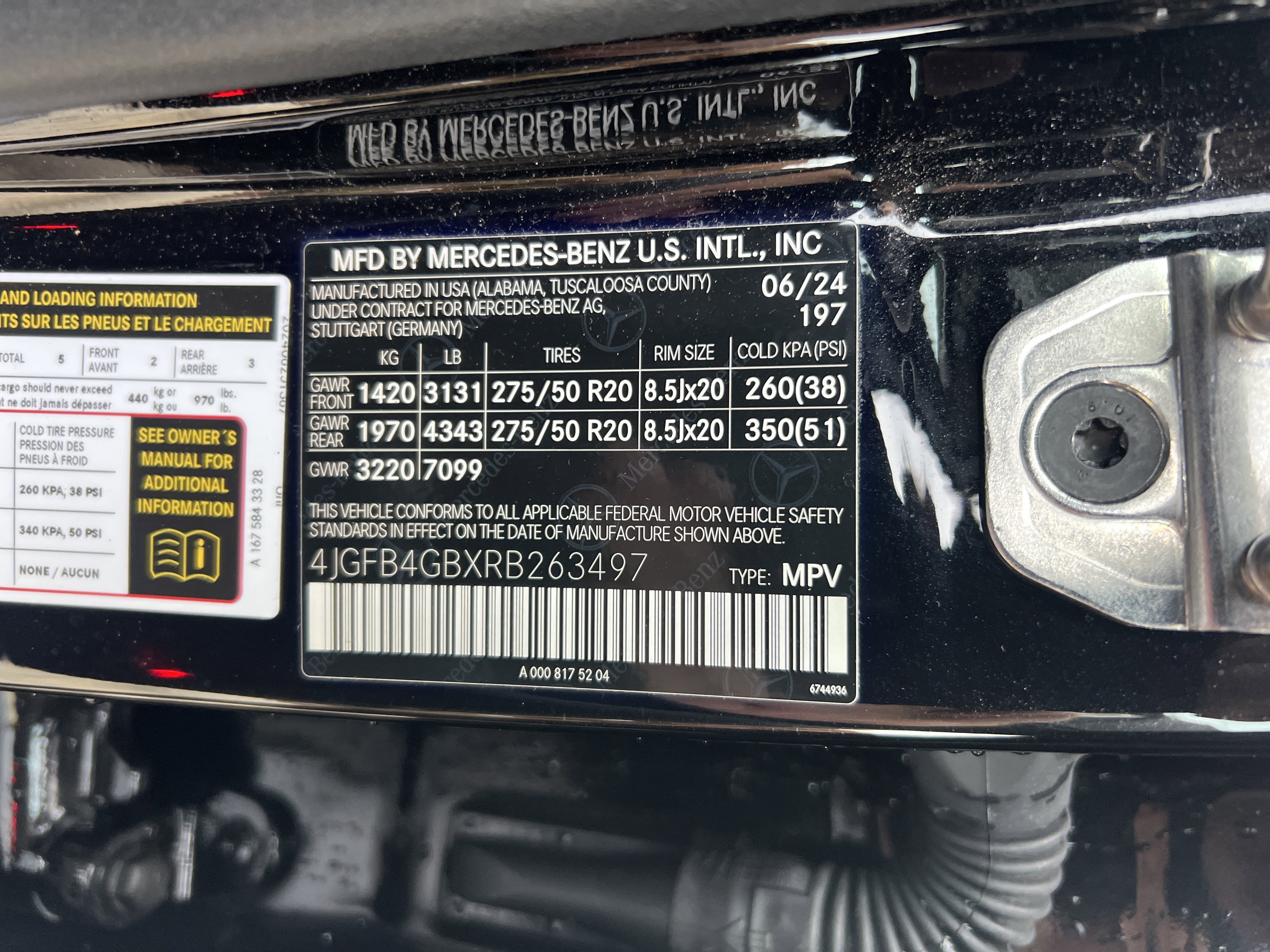 Certified 2024 Mercedes-Benz GLE 450e 4MATIC image 37