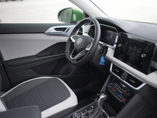 New 2025 Volkswagen Taos SE AWD/4WD image 16
