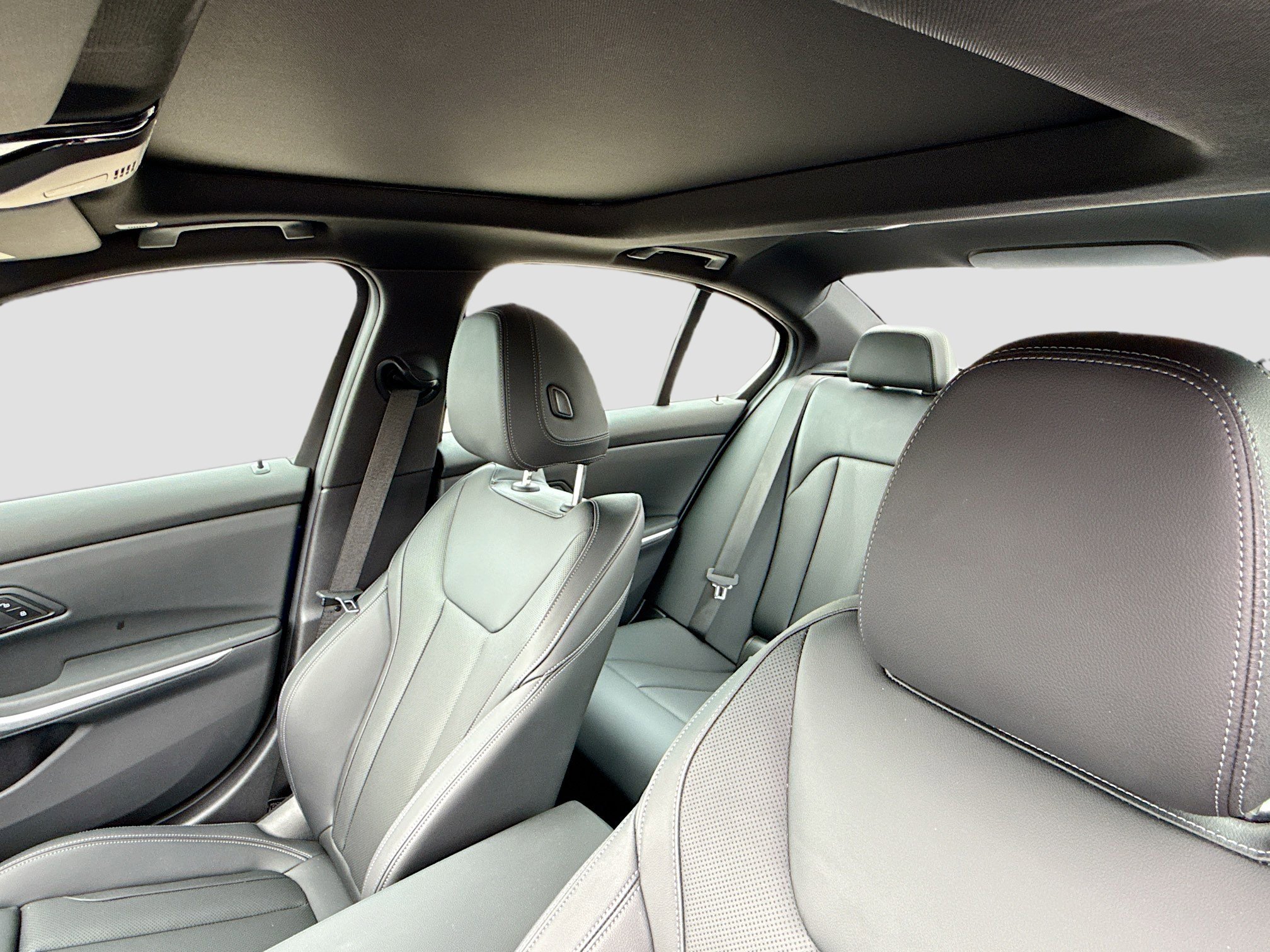 Used 2025 BMW M340i image 27