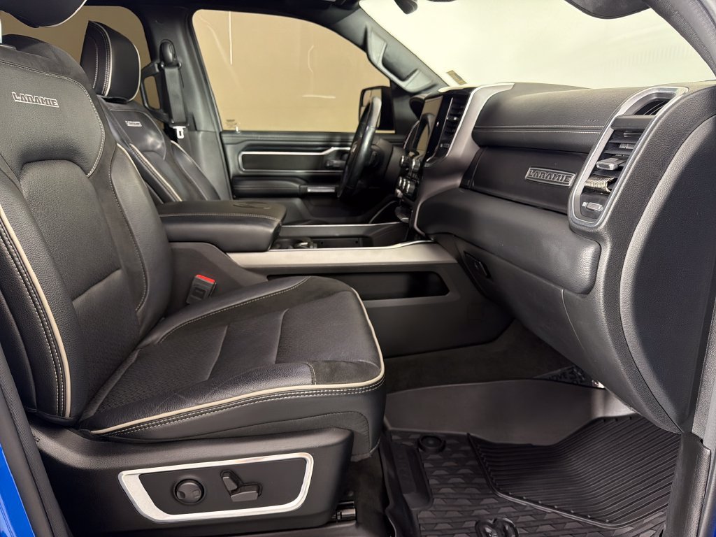 Used 2022 RAM 1500 Laramie w/ Sport Appearance Package AWD/4WD image 21