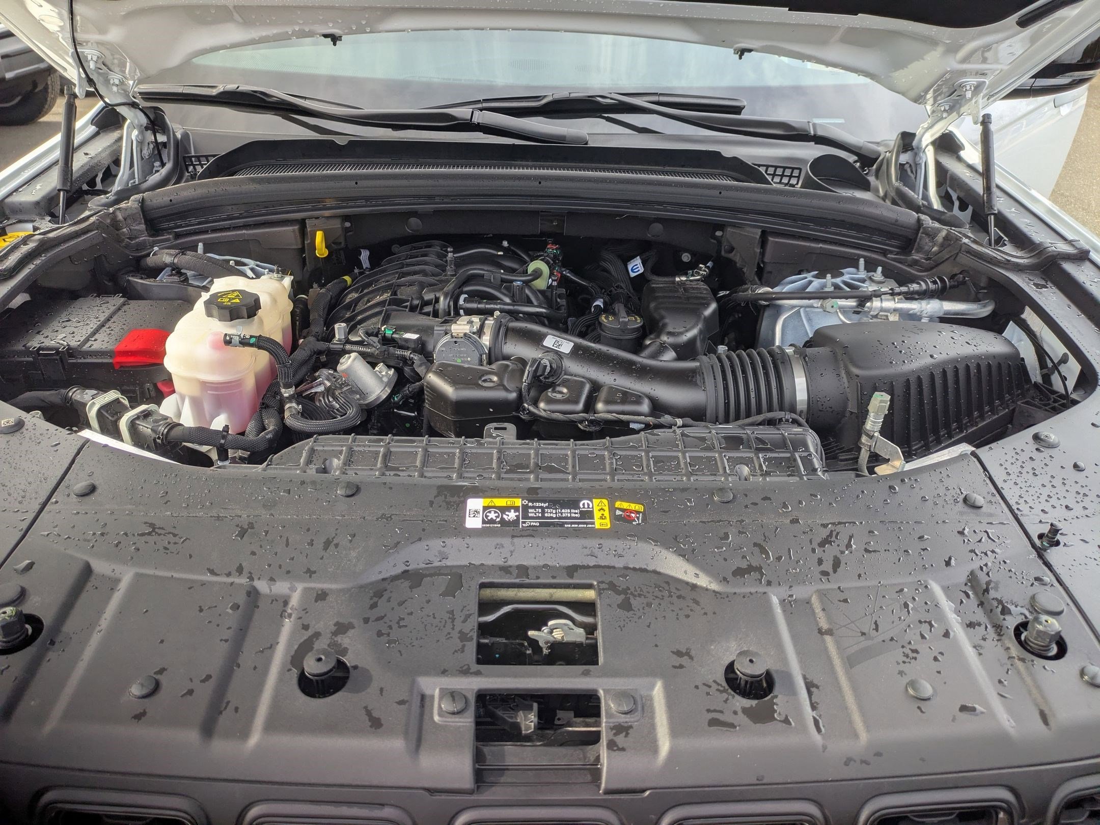 Used 2025 Jeep Grand Cherokee Altitude image 26