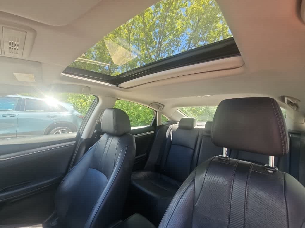 Used 2016 Honda Civic Touring image 16