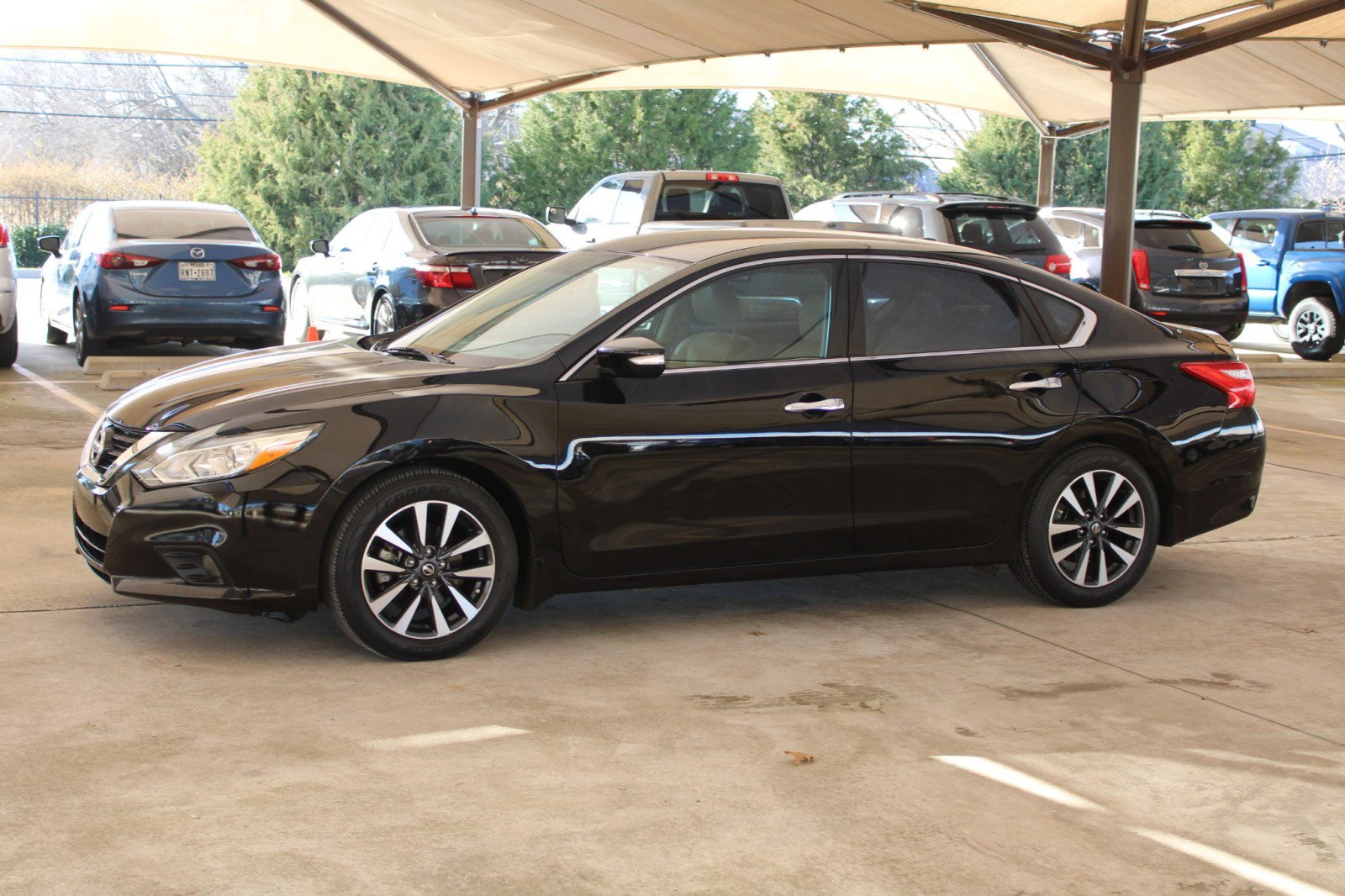 Used 2017 Nissan Altima 2.5 SL image 5