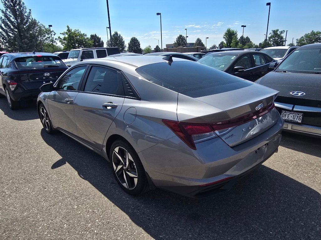 Used 2023 Hyundai Elantra SEL w/ Convenience Package FWD image 13