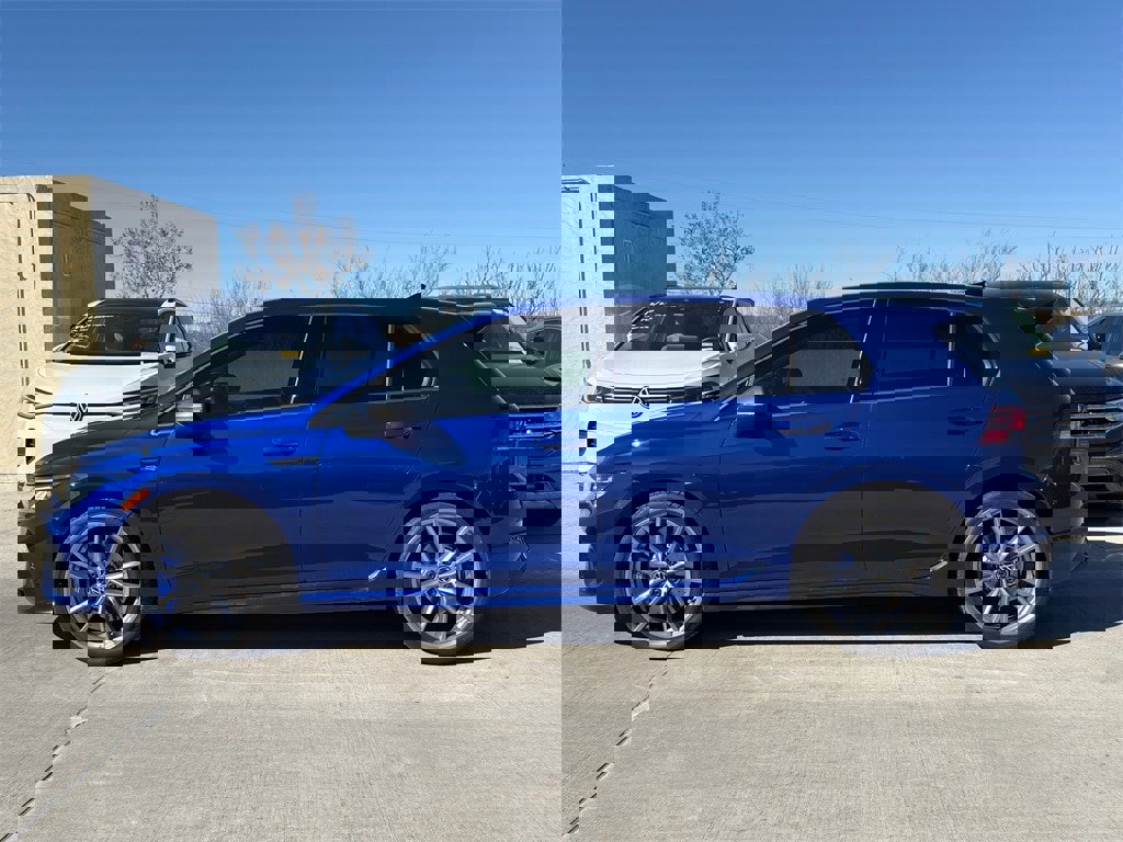 Used 2024 Volkswagen Golf R image 7