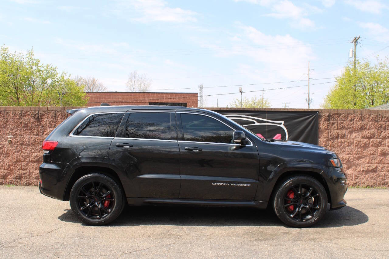 Used 2014 Jeep Grand Cherokee SRT8 w/ Luxury Group II AWD/4WD image 5