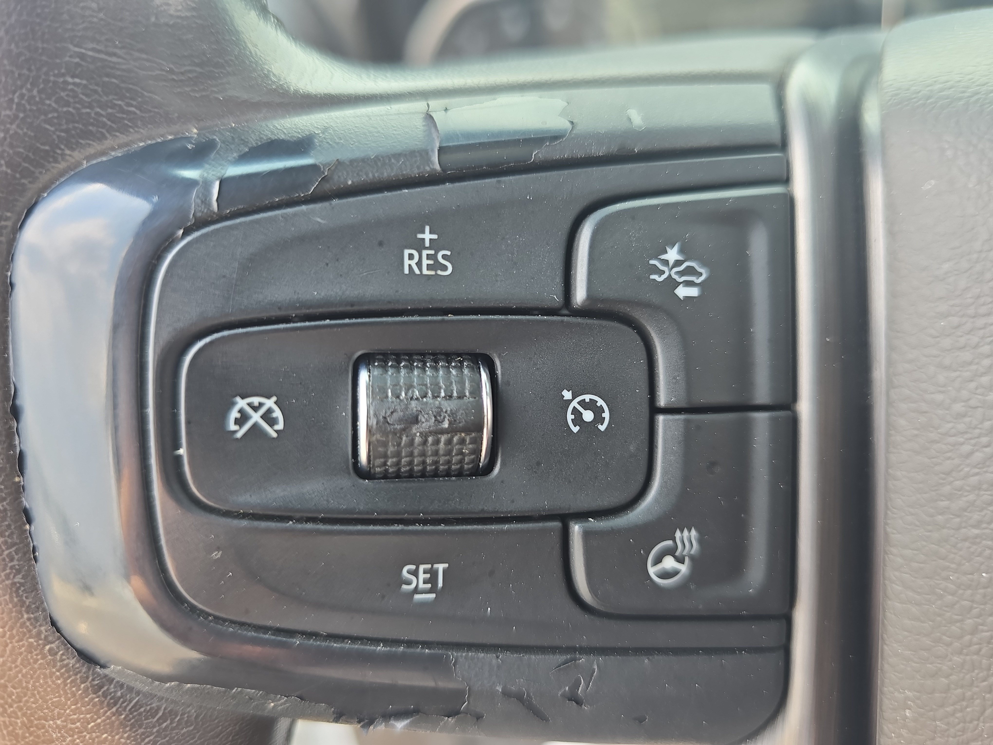 Used 2021 GMC Sierra 2500 Denali w/ Denali Ultimate Package AWD/4WD image 16