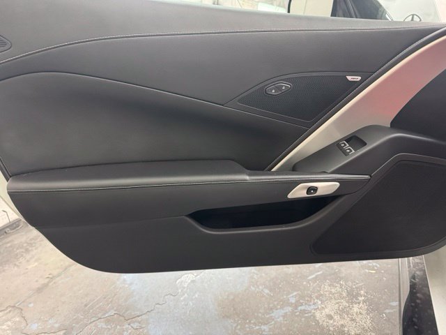 Used 2015 Chevrolet Corvette Stingray Coupe RWD image 18
