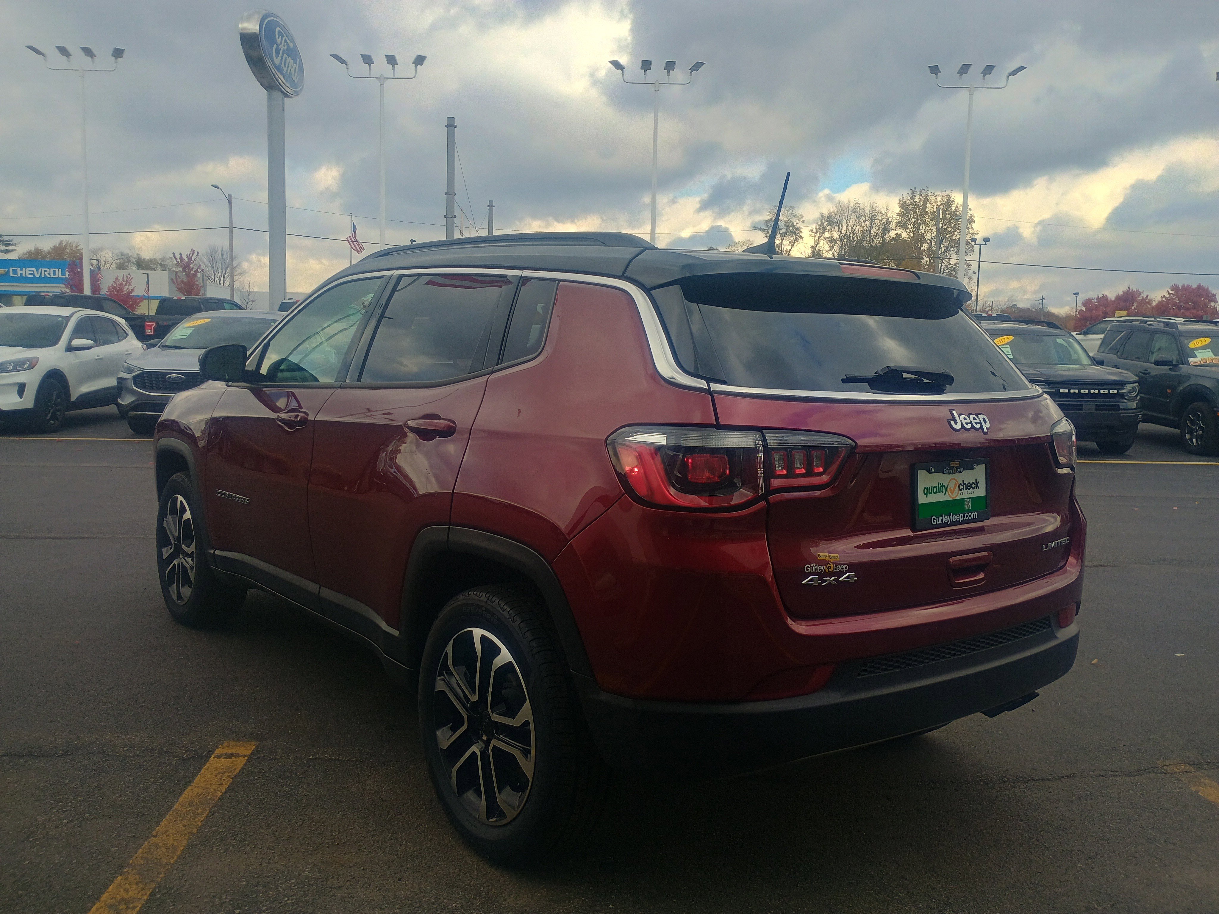 Used 2022 Jeep Compass Limited image 6