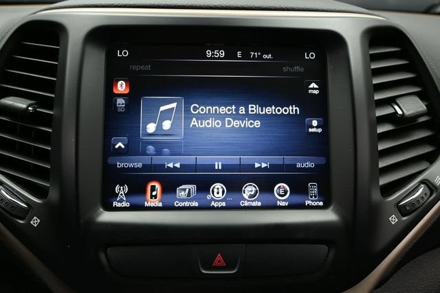 Certified 2017 Jeep Cherokee High Altitude AWD/4WD image 31