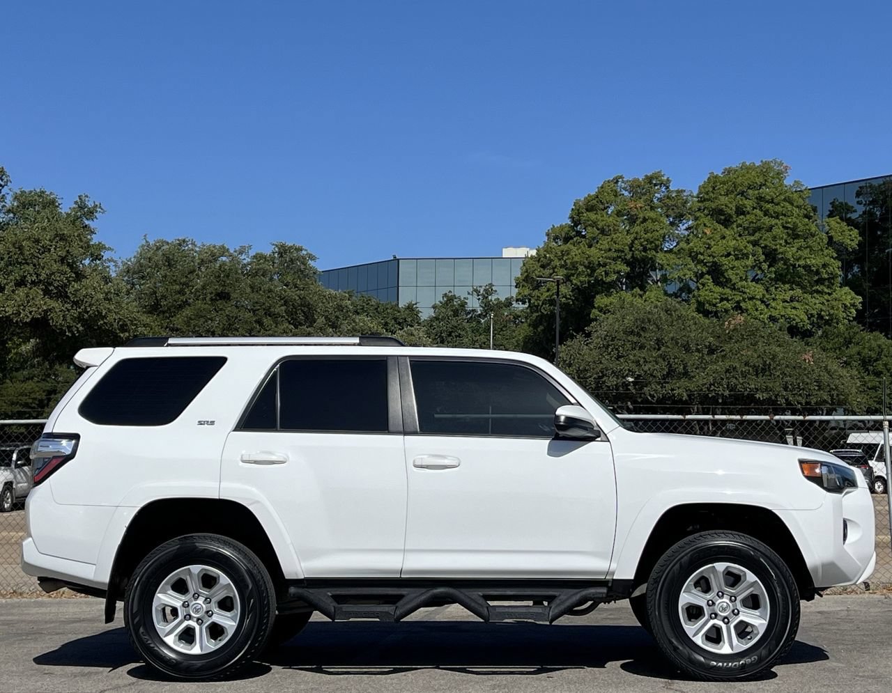 Used 2020 Toyota 4Runner SR5 RWD image 3