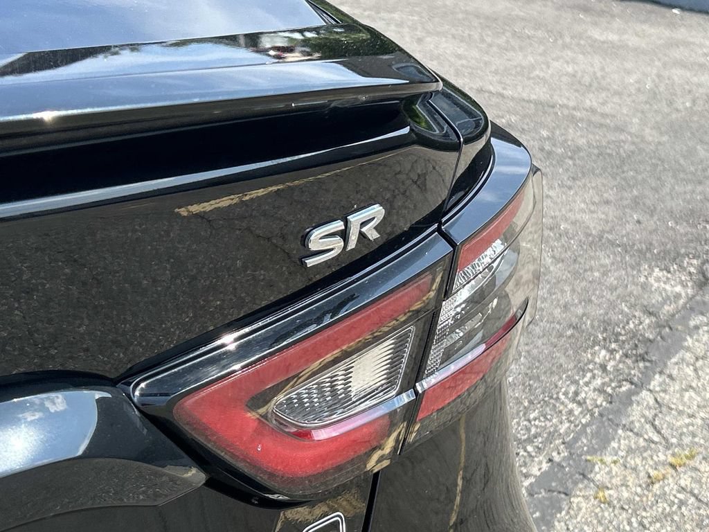 Certified 2022 Nissan Maxima SR w/ Sport Mat Group FWD image 12