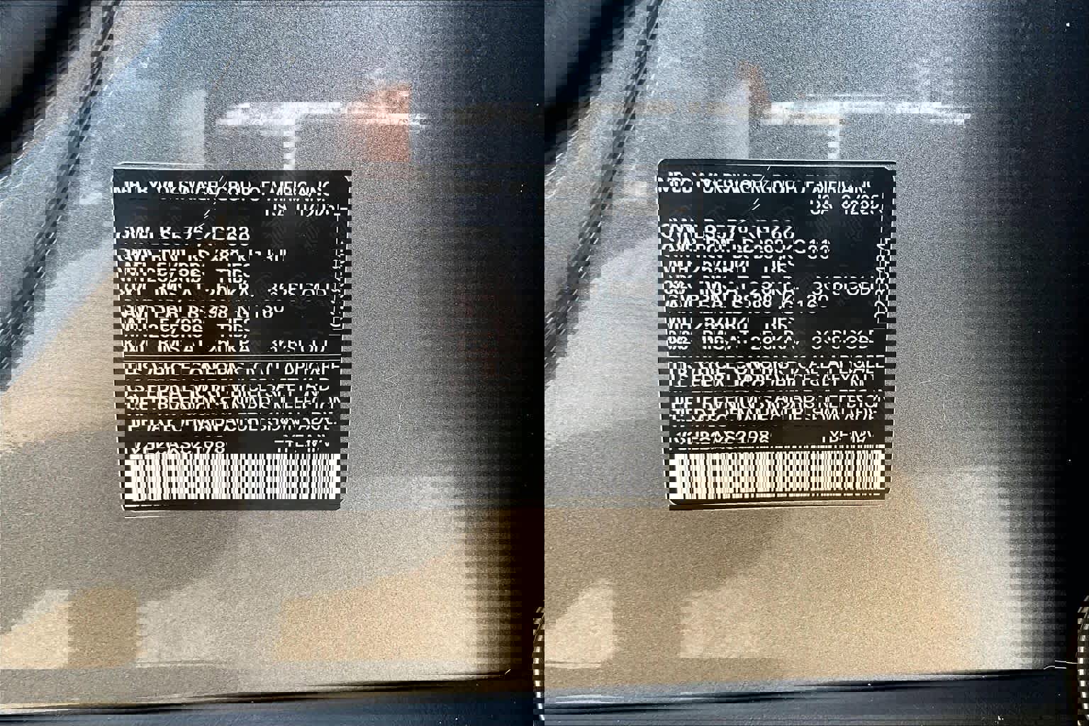 Used 2025 Volkswagen Atlas Cross Sport SE image 34