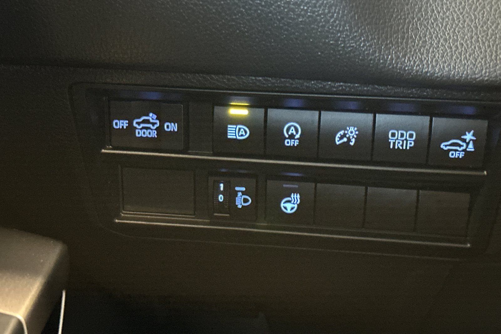 Used 2024 Toyota Tundra Limited w/ TRD Off-Road Package AWD/4WD image 30