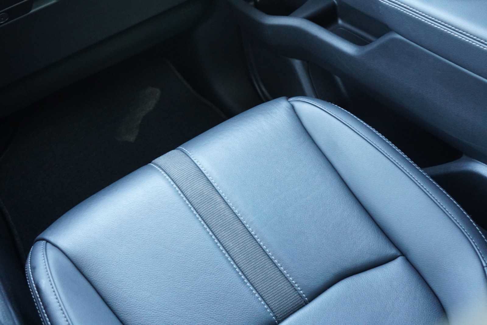 Used 2025 Honda Pilot EX-L image 21