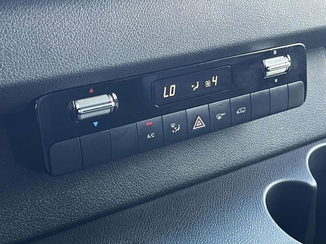 Used 2022 Mercedes-Benz Sprinter 3500 image 28