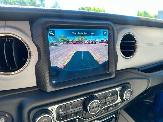 Used 2023 Jeep Gladiator Overland AWD/4WD image 29