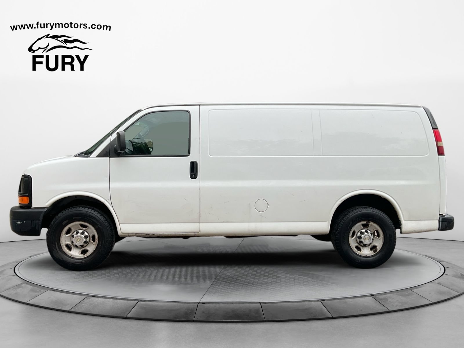 Used 2013 Chevrolet Express 3500 RWD image 6