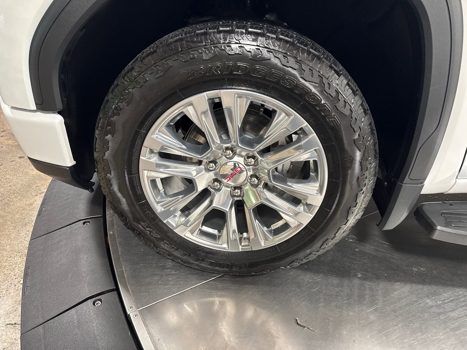 Used 2023 GMC Sierra 1500 Denali w/ Technology Package image 2