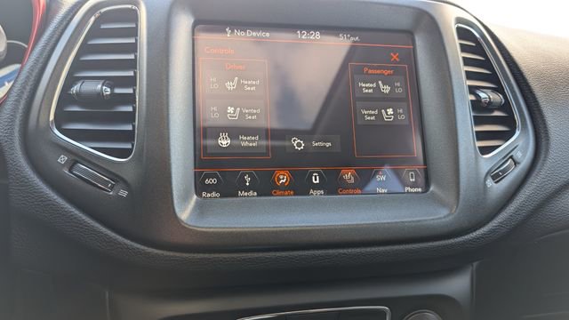 Used 2020 Jeep Compass Trailhawk w/ Leather Interior Group AWD/4WD image 51