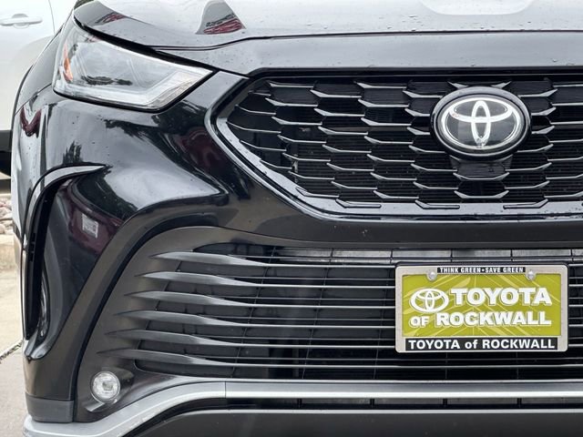 Used 2021 Toyota Highlander XSE FWD image 8