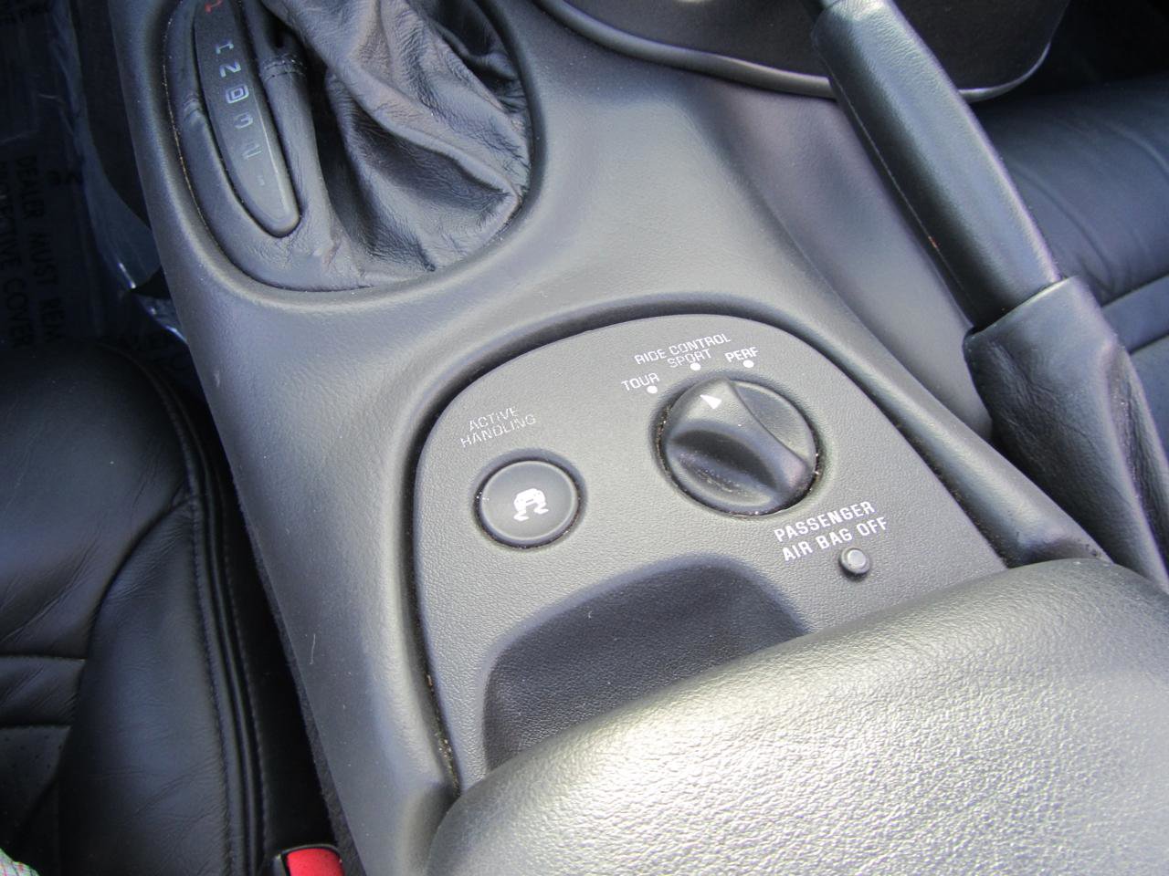 Used 2001 Chevrolet Corvette Convertible w/ Preferred Equipment Group2 image 16