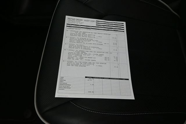 Used 2026 Chrysler Pacifica Limited FWD image 4