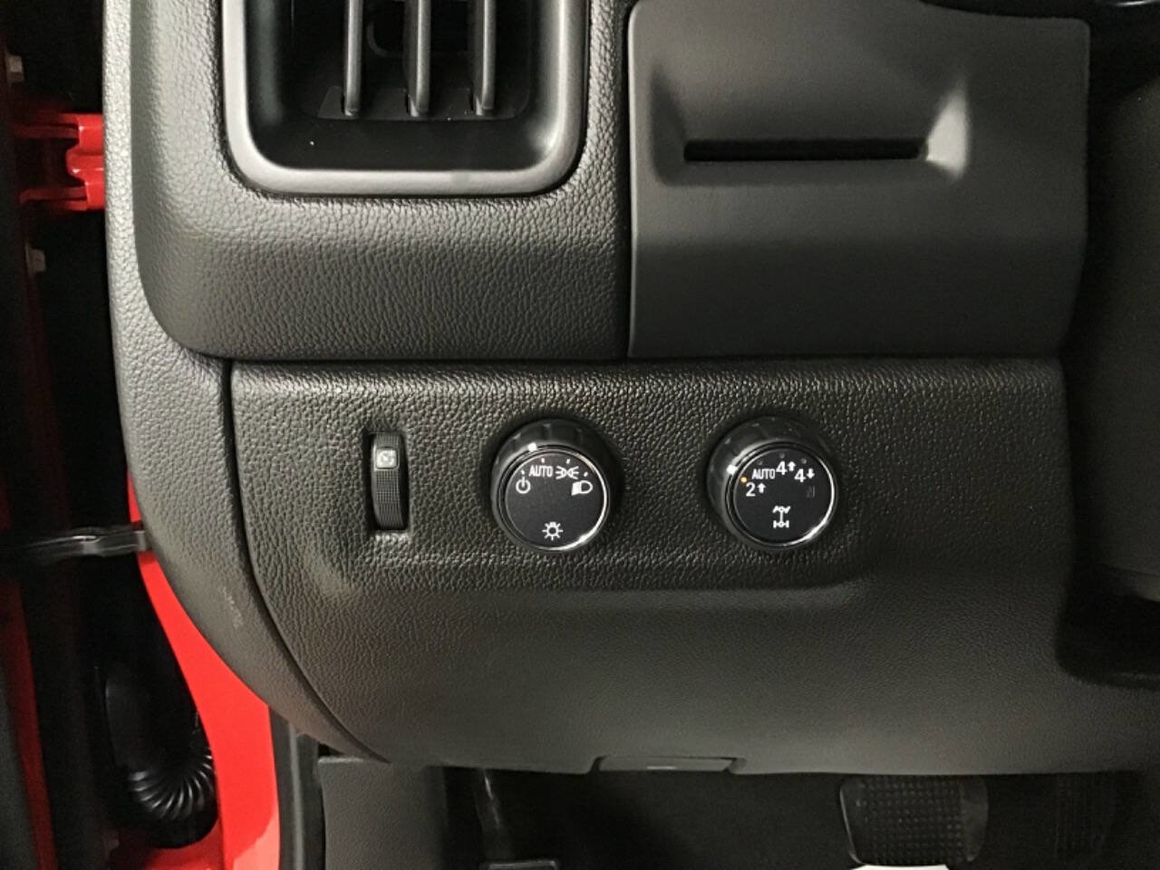 Used 2019 Chevrolet Colorado LT w/ Colorado RST Special Edition image 13