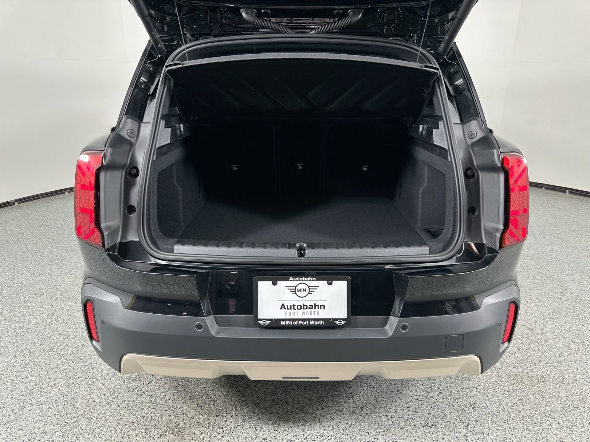 New 2025 MINI Cooper Countryman S w/ Comfort Package Max image 27